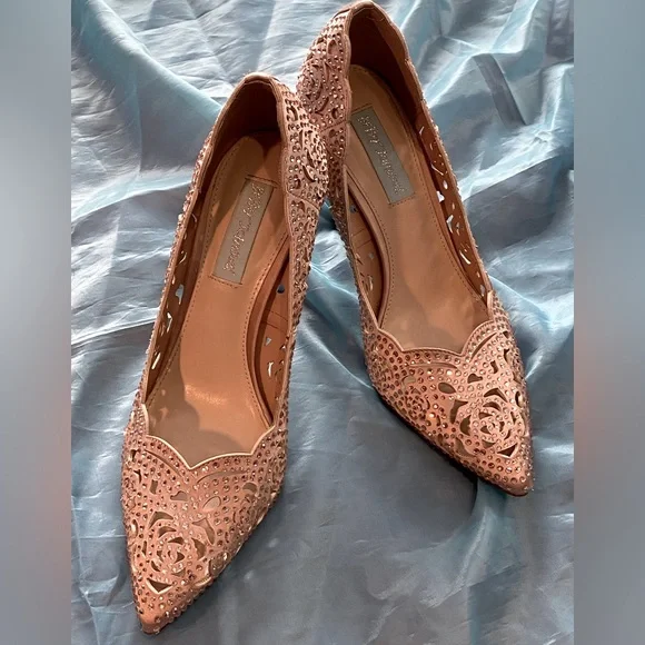 EUC w/box,Blue by Betsey Johnson Elsa Princess pumps,rose gold,ABS crystals, 8 - Picture 15 of 16